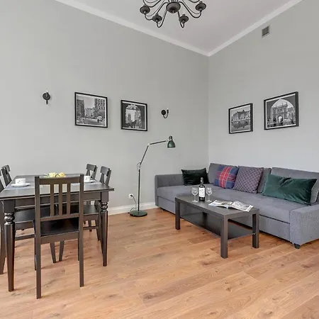 Flats For Rent - Old Town *