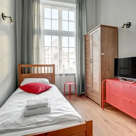 Flats For Rent - Old Town *