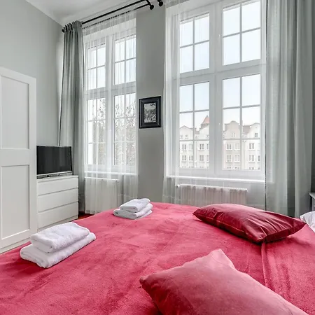 Flats For Rent - Old Town